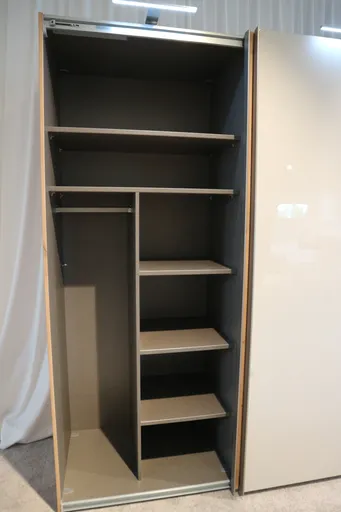 Schwebetürenschrank concept me 300